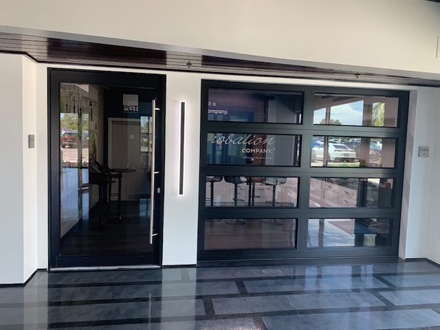 Windoor PV9998A Pivot Door