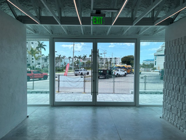 Windoor PV9998A Pivot Door