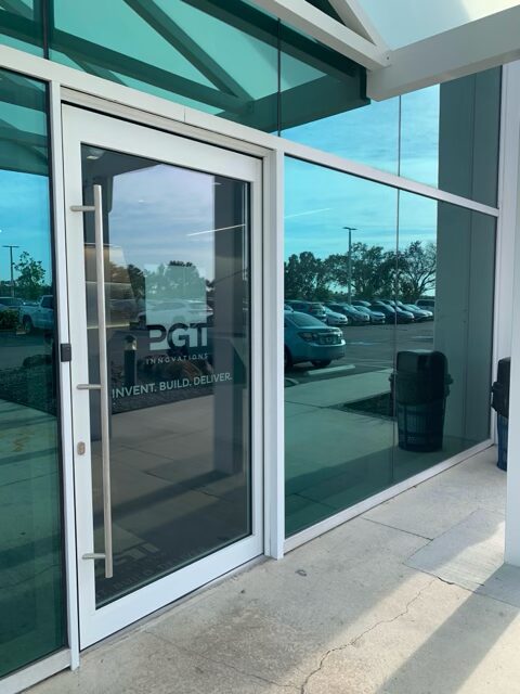 Windoor PV9998A Pivot Door